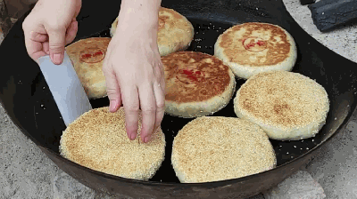 家乡美丨甜礼饼还是咸礼饼？这里都有！