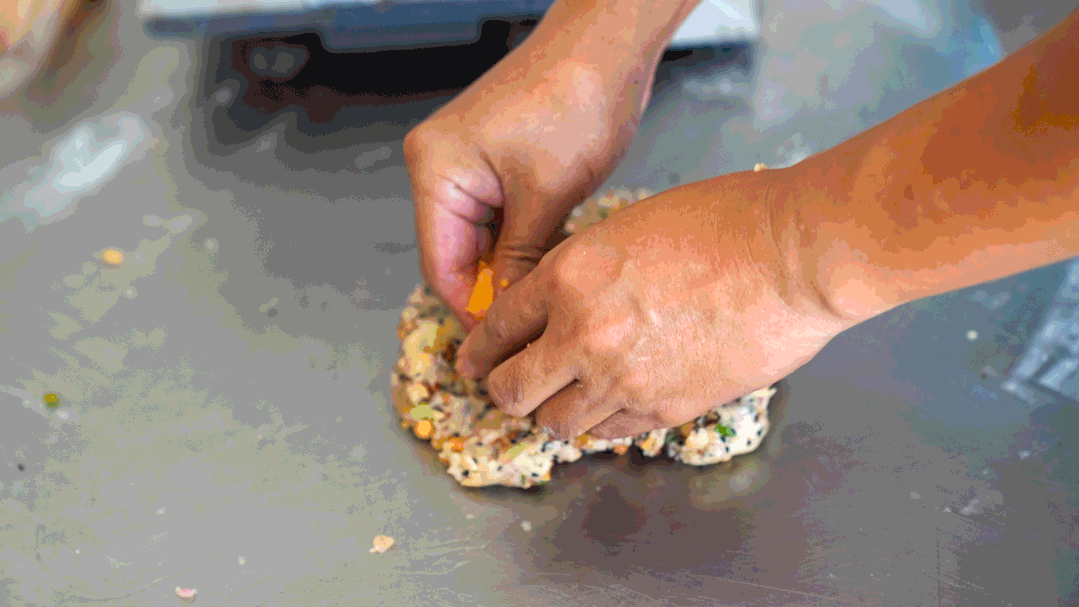 家乡美丨甜礼饼还是咸礼饼？这里都有！