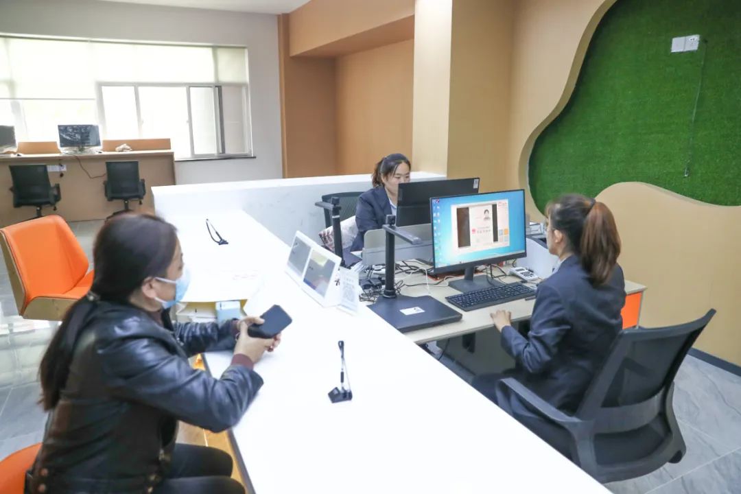 济南新材料产业园区企业综合服务中心正式启用