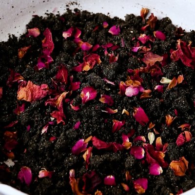 黑芝麻丸的做法（告别脱发挽救睡眠自制黑芝麻丸）