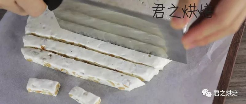 手工牛轧糖,手工牛轧糖的做法及配料