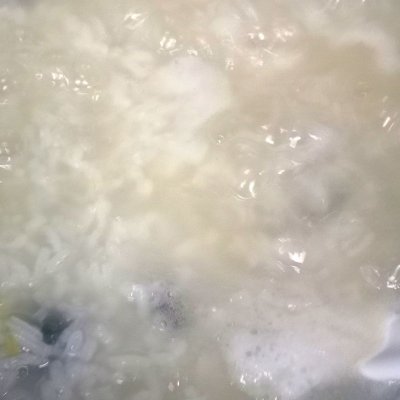皮蛋瘦肉粥,皮蛋瘦肉粥怎么做簡單又好吃