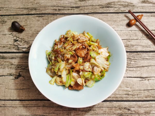 圓白菜炒肉,圓白菜炒肉怎么炒才好吃