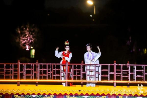 北京城市副中心举办“运河文化时尚大赏”服装秀