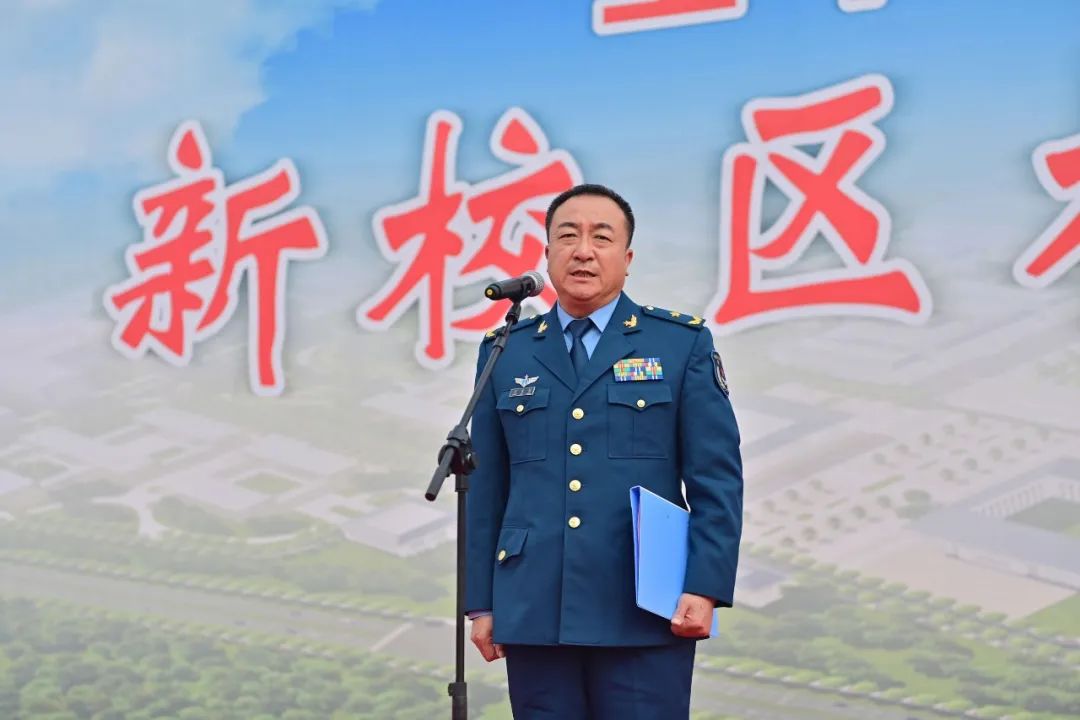 沃土植新绿 起航谱新篇——空军军医大学开展新校区植树活动