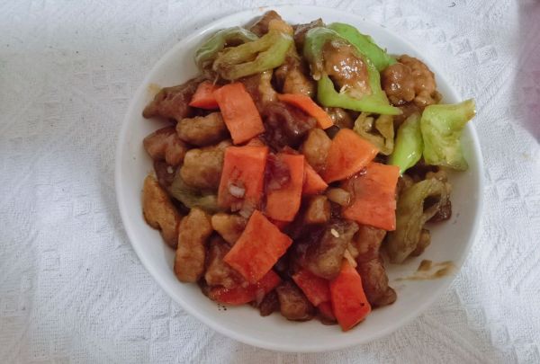 溜肉段的做法,溜肉段的做法東北