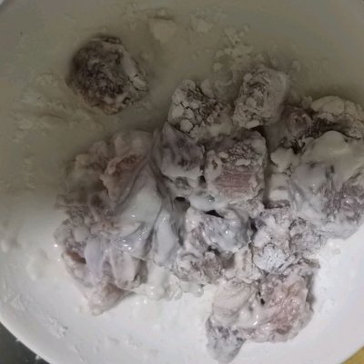 溜肉段的做法,溜肉段的做法東北