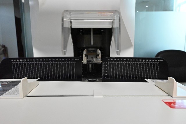 费时费力还不准 财务必备歌派GP580全自动装订机