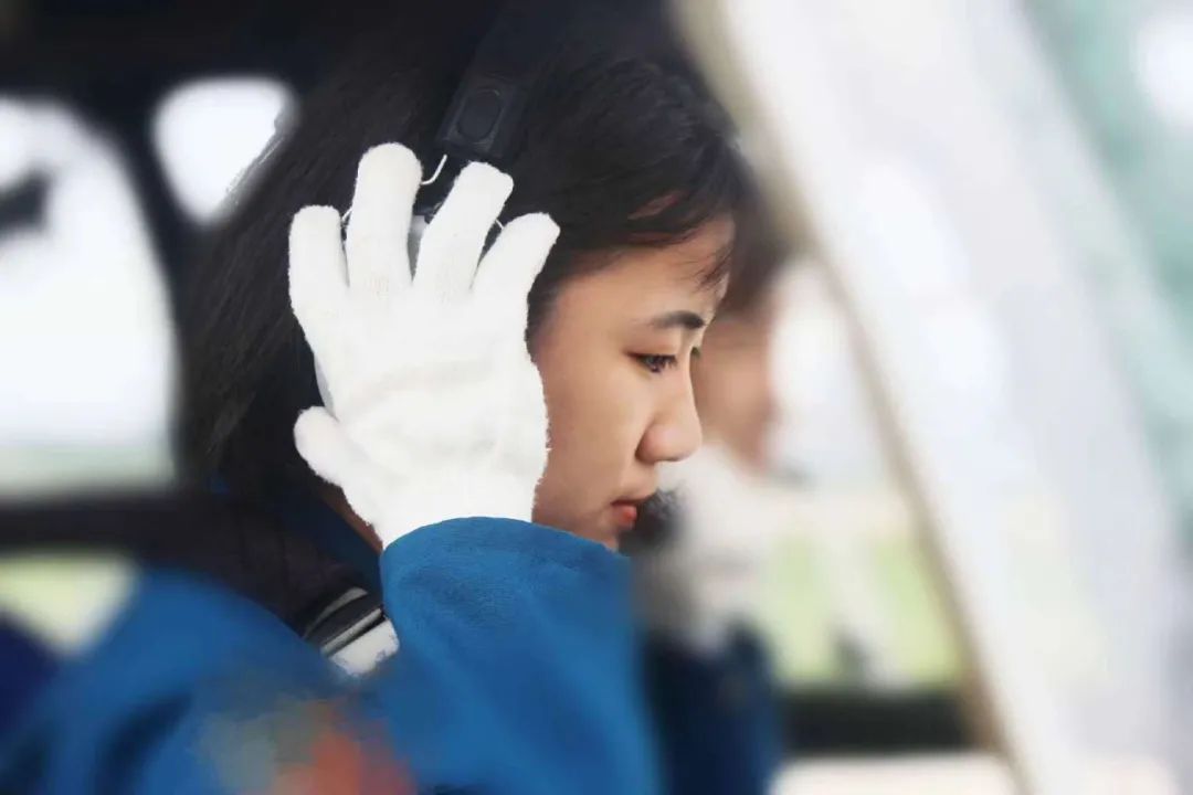 陆军飞行员小姐姐，惊艳全网