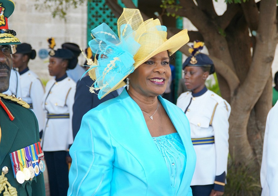 ͰͶ˹ܶѡΪùͳٳӢŮ