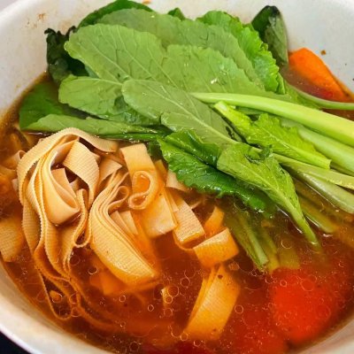 小白菜土豆汤的做法（零失败的超暖胃的蔬菜炖锅）