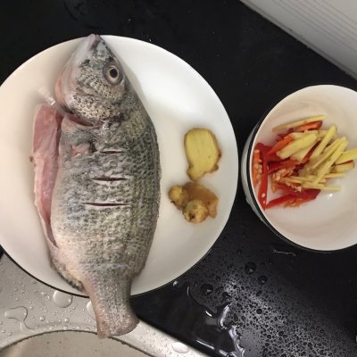 清蒸魚的家常做法,清蒸魚的家常做法簡單