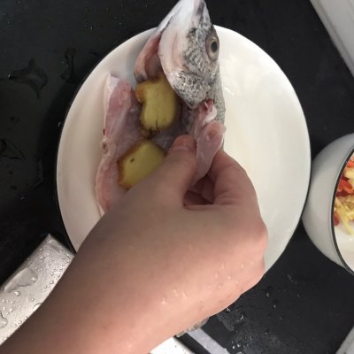 清蒸魚的家常做法,清蒸魚的家常做法簡單