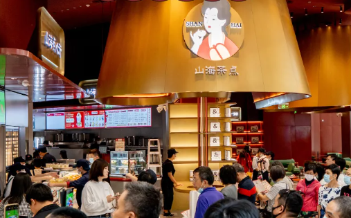 东发道为什么和nba联名(那些“脑洞大开”的跨界联名店，都是怎么火出圈的？)