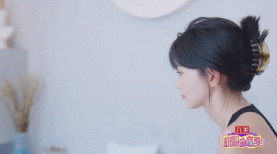 这也算甜甜的恋爱？三角恋男女嘉宾粉丝吵架？女嘉宾被批没教养？