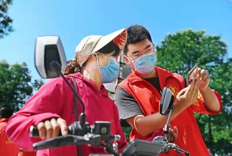 四川师范大学新生故事：追梦赤子心