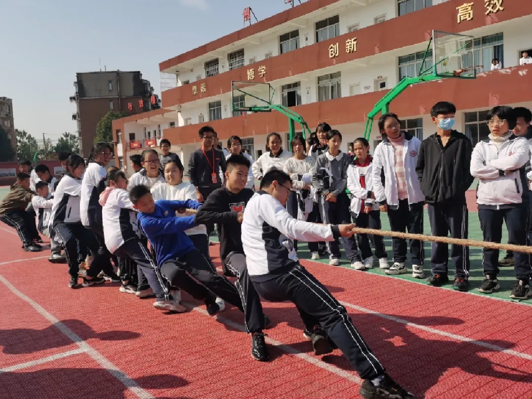 华一双师武汉小梅花学校 | 一根绳一股劲！这场拔河比赛燃爆全场