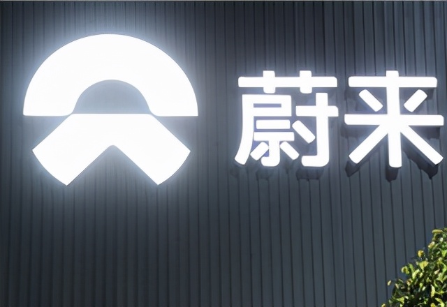 三次创业上市，一个想法就让胡玮炜3年狂赚15亿，李斌究竟多厉害