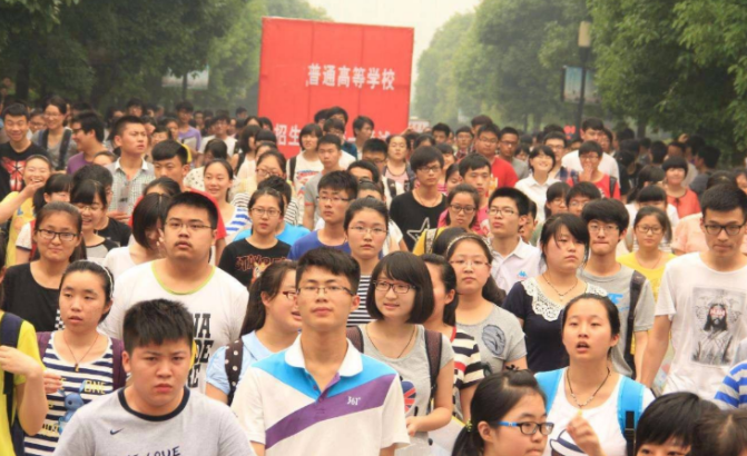 同为专科学历，走单招和走高考的差距不是一般大，别等毕业才后悔