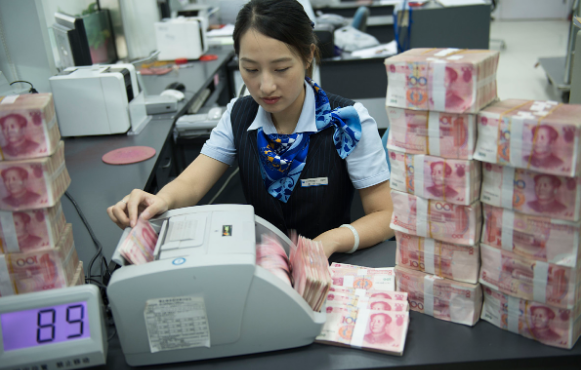 再见“校园贷”，官方终于出手了，网贷行业能“步入正轨”吗？