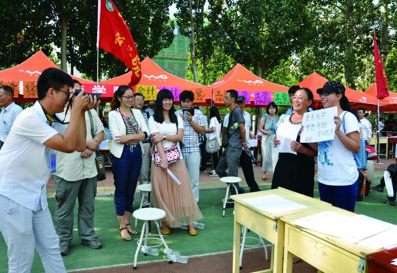 大学生入学时要不要迁户口？过来人说出门道，聪明大学生早做准备