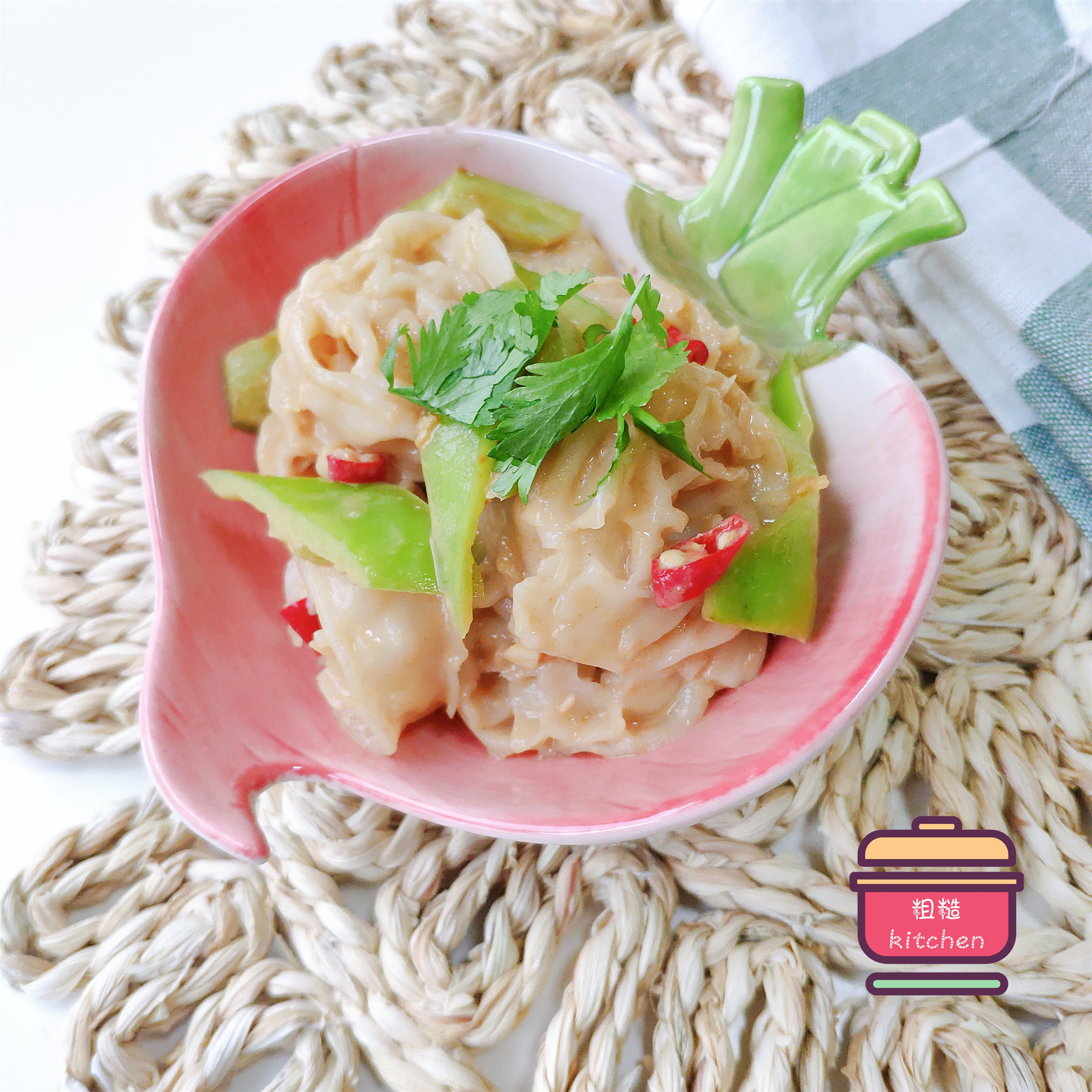 这种“藕”2块钱买一包能吃好几顿，因口感特别被追捧为网红美食