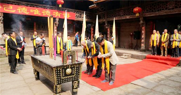 华夏历史这4大家族：4个姓共用一个“通天家谱”，并延续到现在