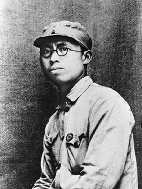十大元帅1930年谁的级别最高：贺龙第三，徐向前第七，叶剑英垫底