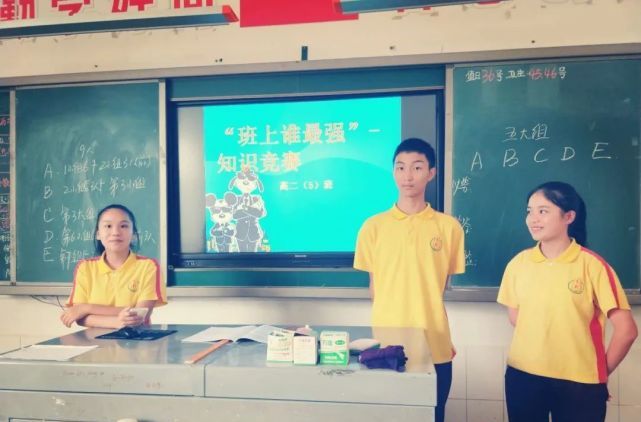 湖南文科第1名，裸分成绩687分，他的老师，成为其父亲最感谢的人