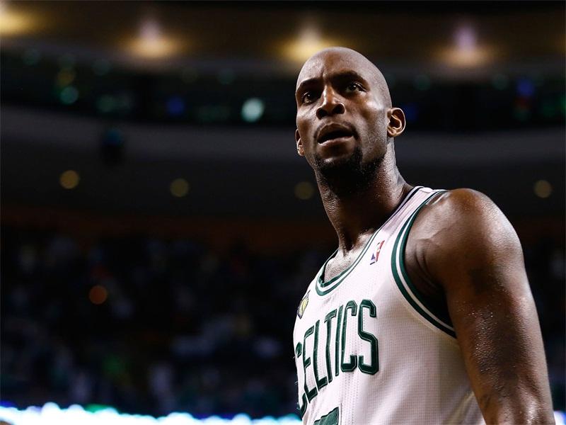 最強(qiáng)nba什么時(shí)候出喬丹（NBA前14順位最強(qiáng)代表：13順位屬科比，3順位屬喬丹，狀元之位呢？）