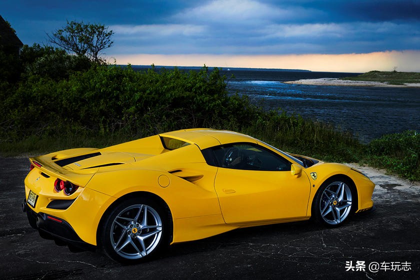 2020年法拉利F8 Spider：中置引擎的魅力敞篷超跑