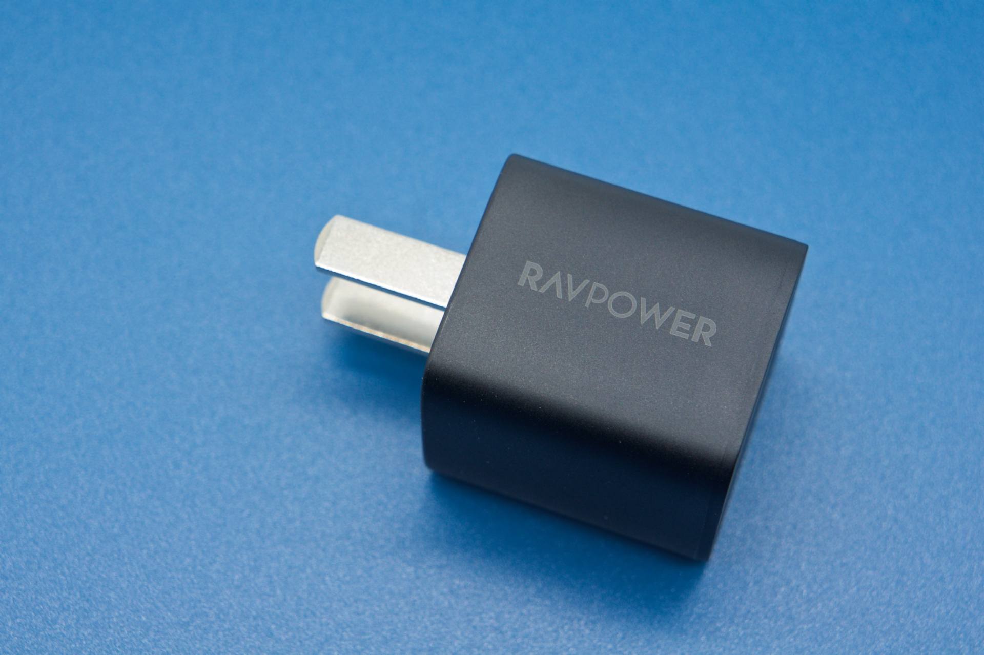 就是要够小！全面评测Ravpower 20W快充