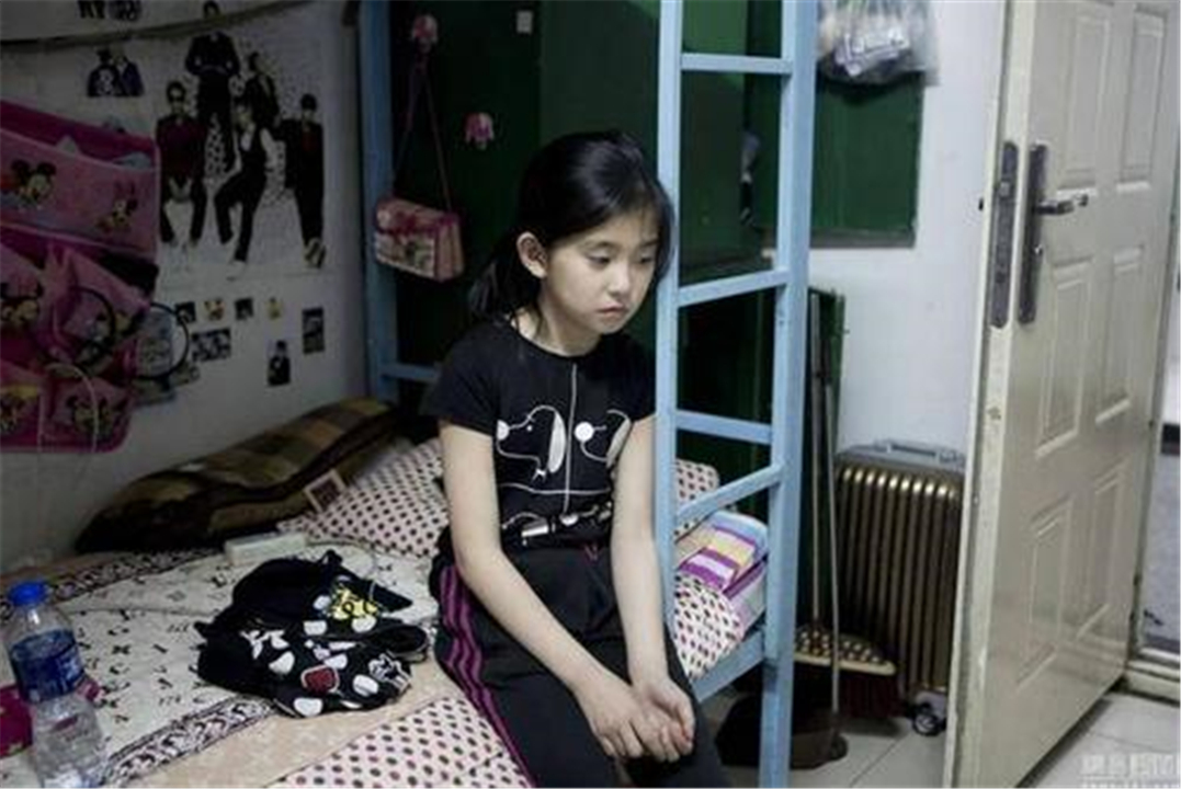 “再苦也不让孩子住校”白岩松谈寄宿危害，3类孩子不适合寄宿