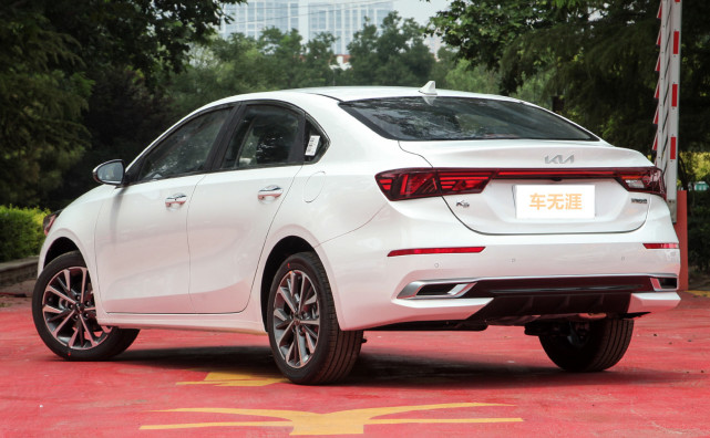 实惠的合资车，11.48万提了起亚K3，已经用车两个月