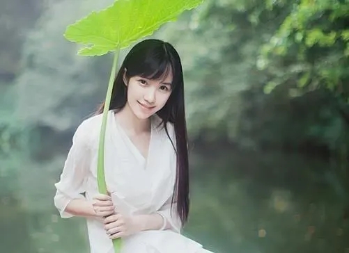 大学生毕业落泪拥抱后秒删室友：曲终人散才是人生常态！