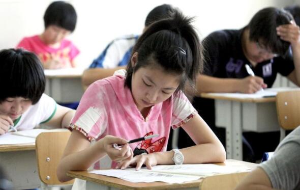 2021年中考迎來“大變化”，想穩(wěn)上高中，中考成績(jī)得達(dá)到這個(gè)數(shù)