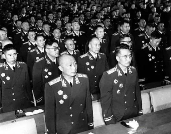 1955年全军首次授衔，十帅十大将时任什么职务