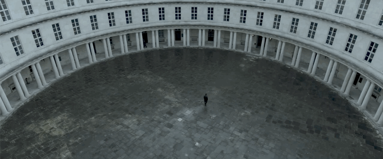 《悬案密码》4部曲：美女囚禁，贵校凶案，漂流瓶求救，墙中干尸