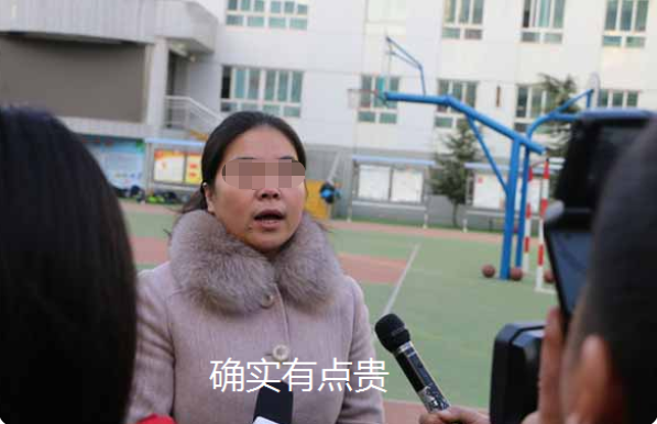 “天价校服”让家长苦不堪？教育部发表明确规定，中小学生有福了