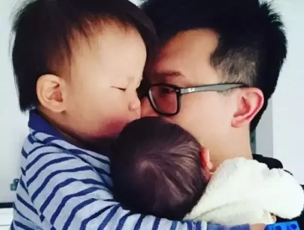 新手爸爸也会“产后抑郁”?心理医生:这是真的