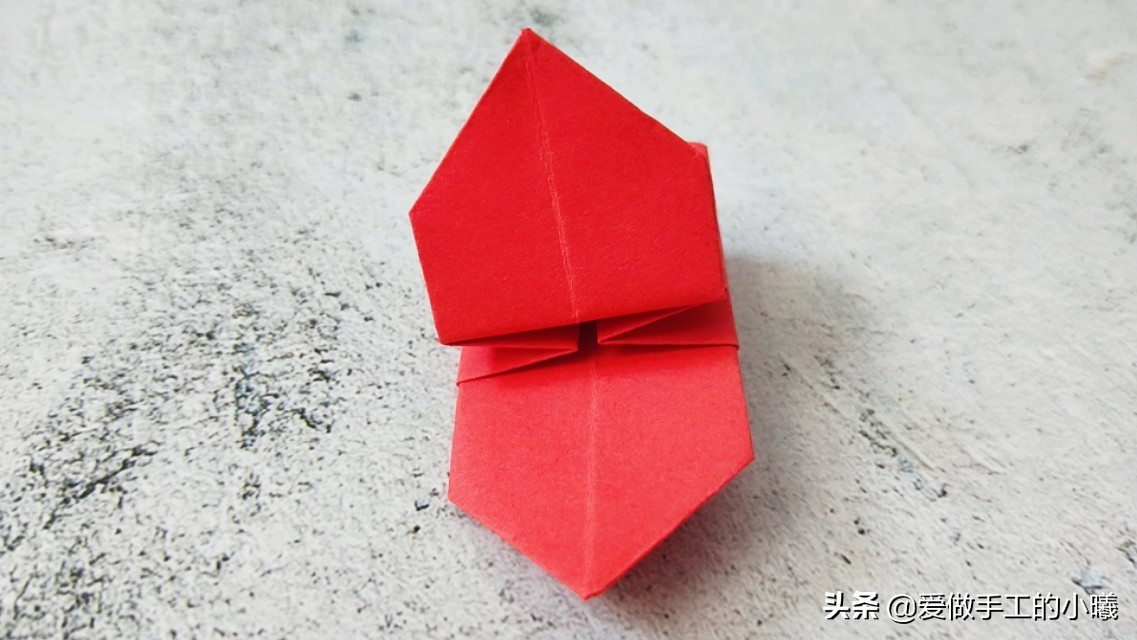 折纸教程：折个简单易学的状元帽，愿大家取得理想成绩