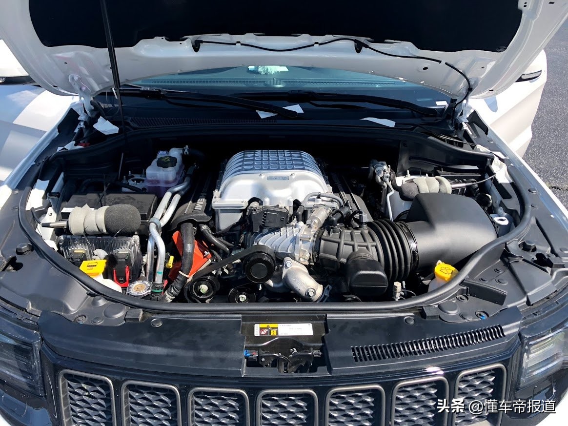 新车 </p><p>　　 取消“机增”V8，换直列六缸？Jeep新大切诺基Trackhawk消息