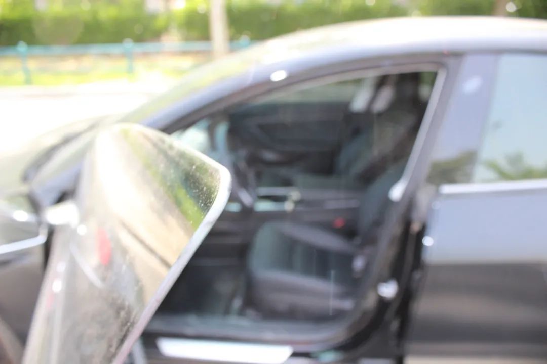 车主说车：不懂车？赶时髦？女车主为何都偏爱特斯拉