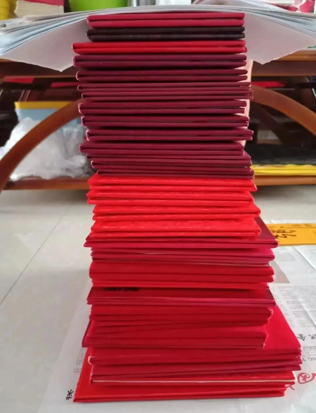 三年前开学典礼上发言的她，现在怎么样了？