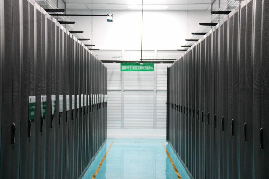 云天中卫丨郑纬民：统筹东西部资源 提升跨超算中心协同研发能力