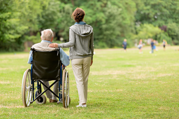 独生子女看过来，21年“新政策”出台，可领三大补贴、两大福利