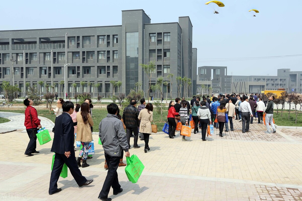 别瞧不起民办三本，第一学历是正经的本科，分享3所民办本科院校