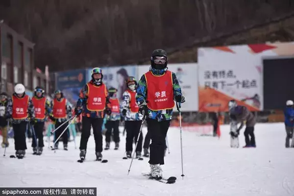 世界杯进球滑草广告(最全！北京周边22家滑雪场，哪个是您最喜欢的那个？)