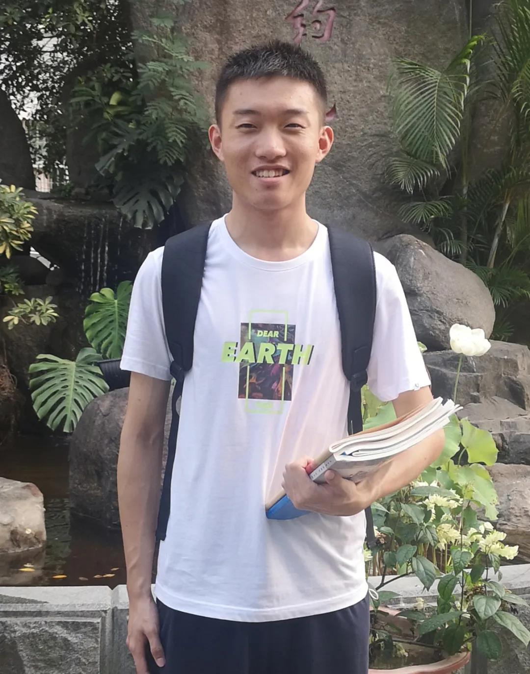 使用老人机、十点半就睡…莆田文理科状元是这样炼成