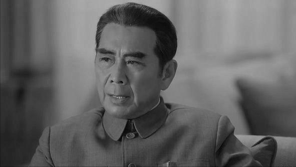 为了警告麦克阿瑟，周总理仔细选择英语用词，选出最霸气的一句